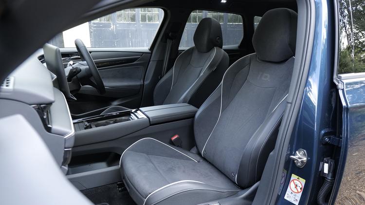 Volkswagen ID.7 TOURER 210kW Match Pro Plus 77kWh 5dr Auto [Int+Ext+ Pan]